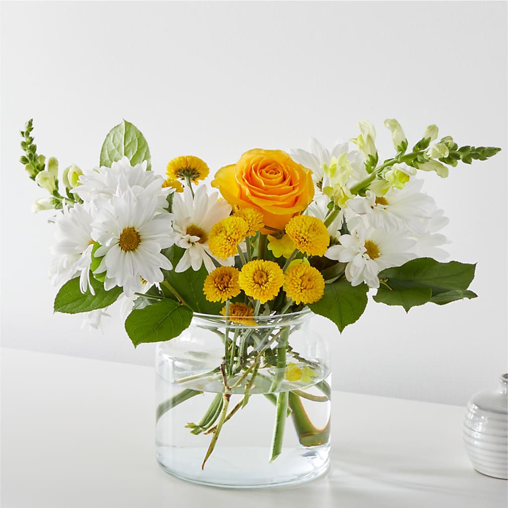 Sun Salutation Bouquet – SOUTHERN TRADITIONS FLORAL & GIFTS, Swainsboro GA