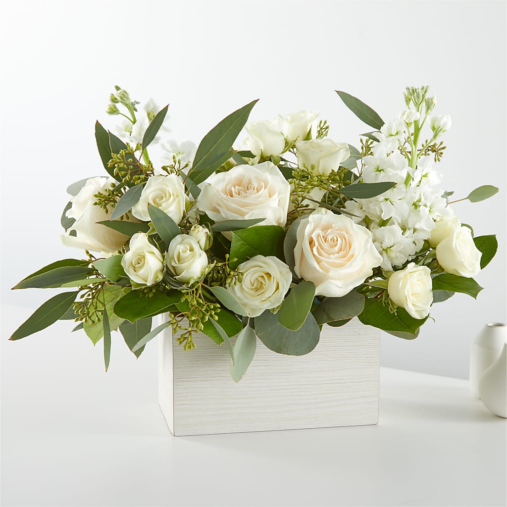 Fresh Linen Box Bouquet – SOUTHERN TRADITIONS FLORAL & GIFTS, Swainsboro GA