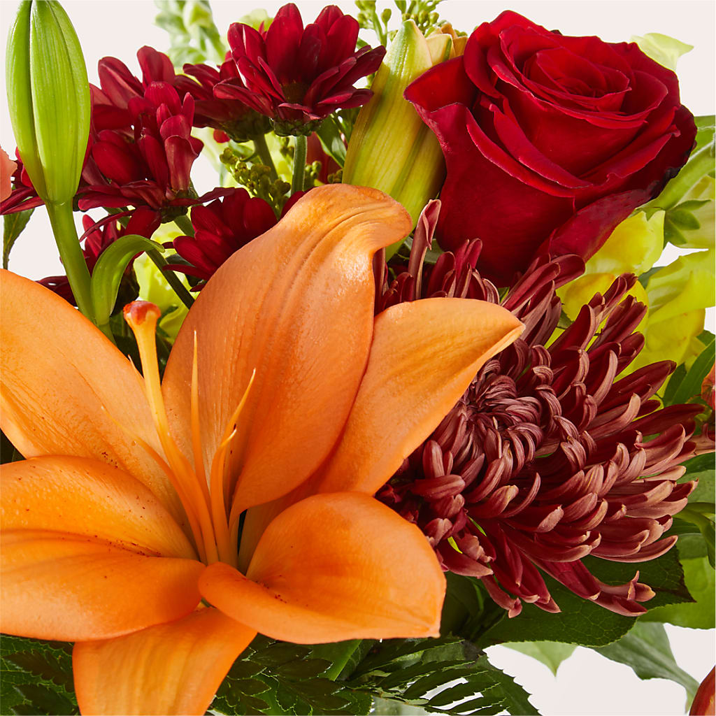 Sweater Season - A Florist Original – SOUTHERN TRADITIONS FLORAL & GIFTS, Swainsboro GA