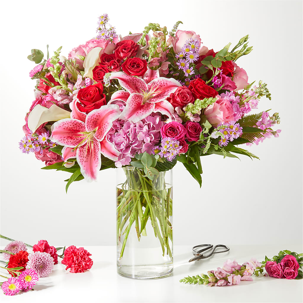 Swooning Over You - A Luxury Florist Original – SOUTHERN TRADITIONS FLORAL & GIFTS, Swainsboro GA