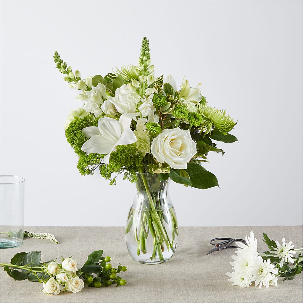 Irish Garden - A Florist Original – SOUTHERN TRADITIONS FLORAL & GIFTS, Swainsboro GA