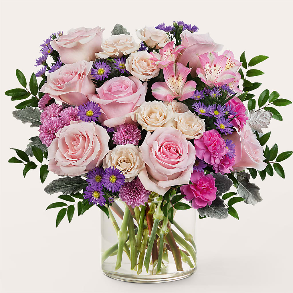 Light as a Feather Bouquet – SOUTHERN TRADITIONS FLORAL & GIFTS, Swainsboro GA