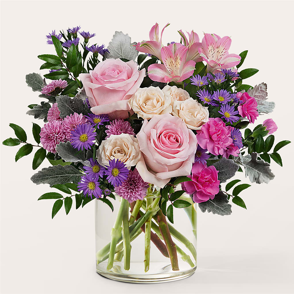 Light as a Feather Bouquet – SOUTHERN TRADITIONS FLORAL & GIFTS, Swainsboro GA