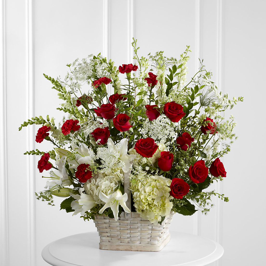 In Loving Memory Arrangement – SOUTHERN TRADITIONS FLORAL & GIFTS, Swainsboro GA