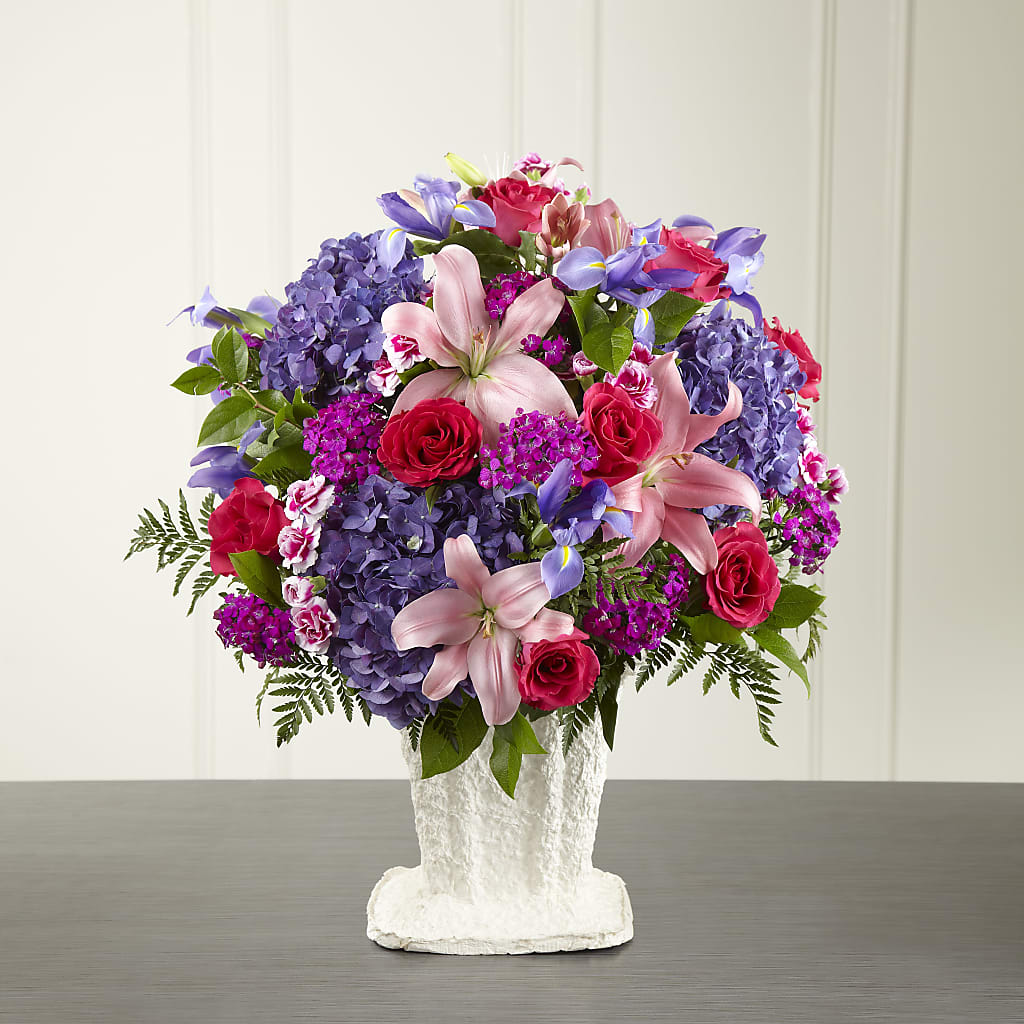 We Fondly Remember Arrangement – SOUTHERN TRADITIONS FLORAL & GIFTS, Swainsboro GA