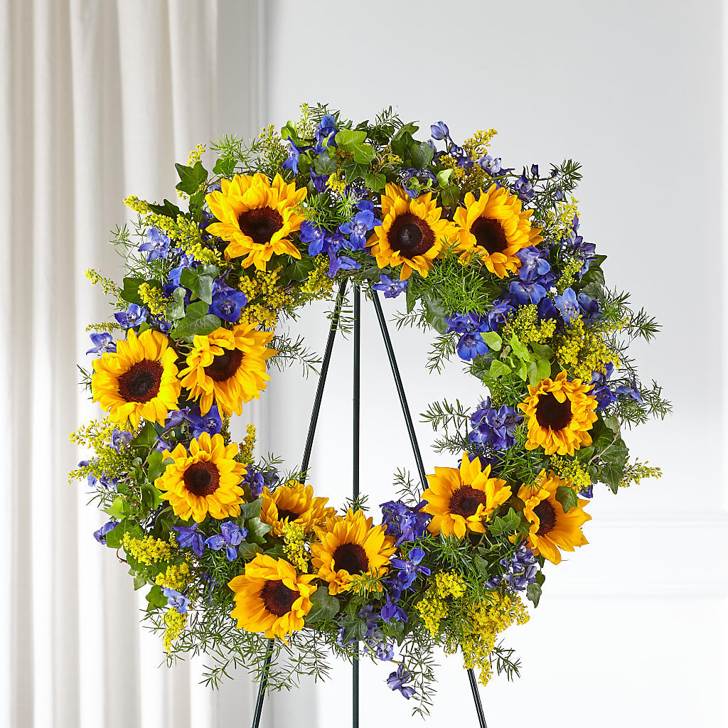 Bright Rays Wreath – SOUTHERN TRADITIONS FLORAL & GIFTS, Swainsboro GA