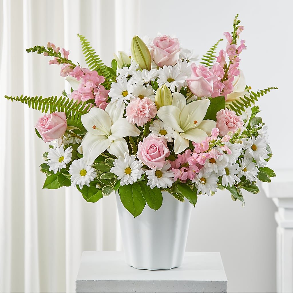 Soft Touch Tabletop Basket – SOUTHERN TRADITIONS FLORAL & GIFTS, Swainsboro GA