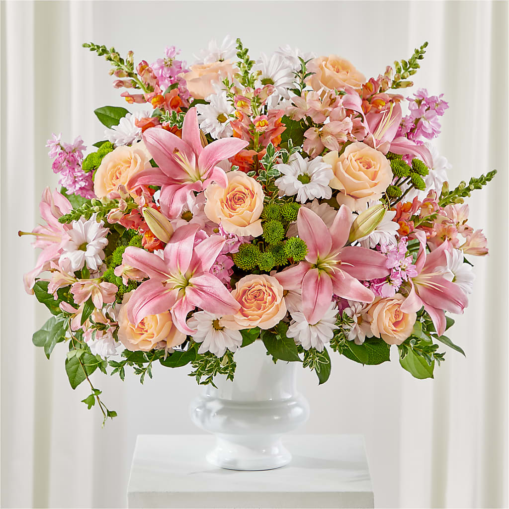 Heartfelt Gesture Urn Arrangement – SOUTHERN TRADITIONS FLORAL & GIFTS, Swainsboro GA