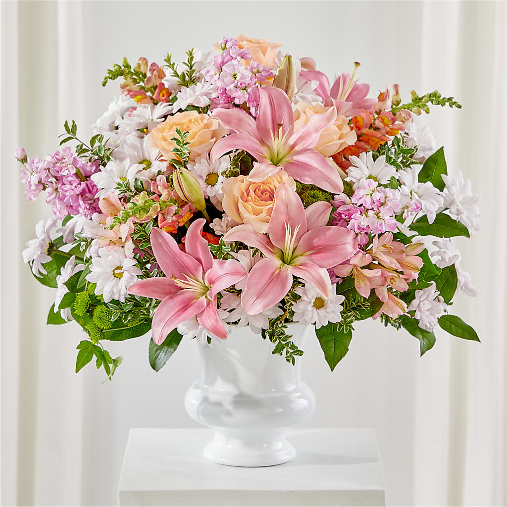 Heartfelt Gesture Urn Arrangement – SOUTHERN TRADITIONS FLORAL & GIFTS, Swainsboro GA