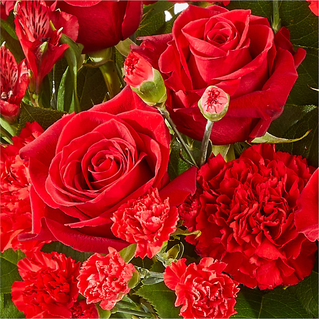The Heartstrings Bouquet – SOUTHERN TRADITIONS FLORAL & GIFTS, Swainsboro GA