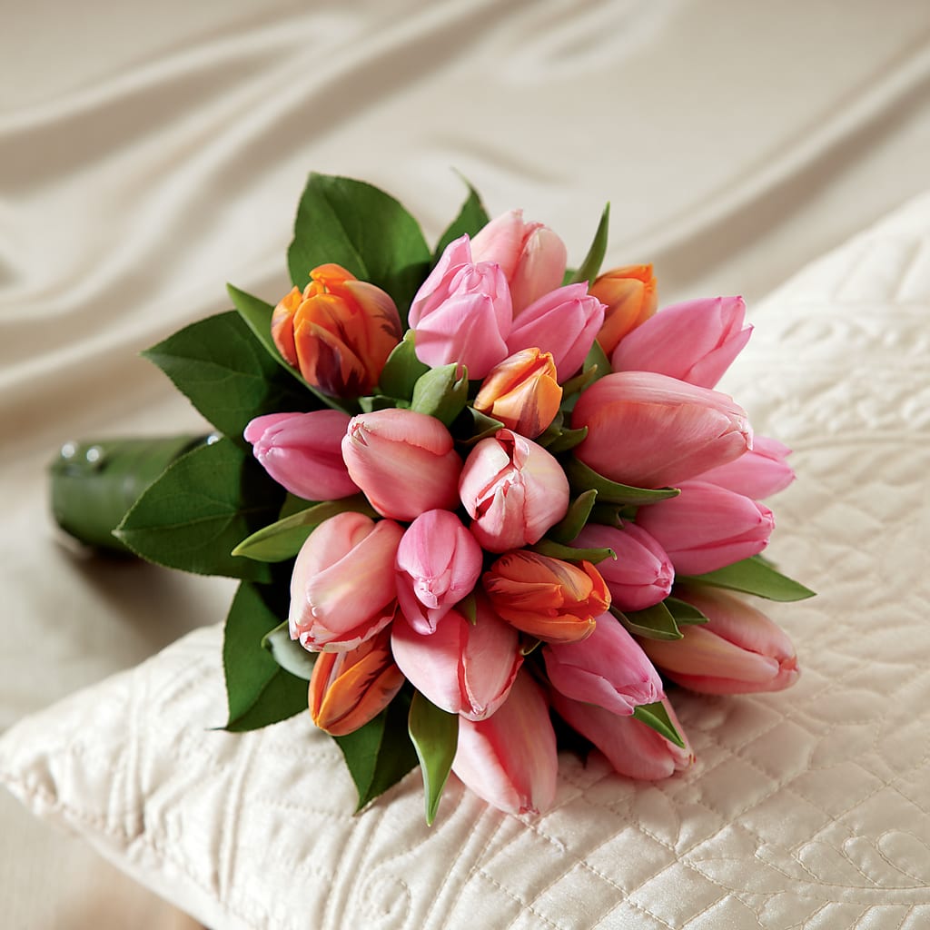 Embraceable Bouquet – SOUTHERN TRADITIONS FLORAL & GIFTS, Swainsboro GA