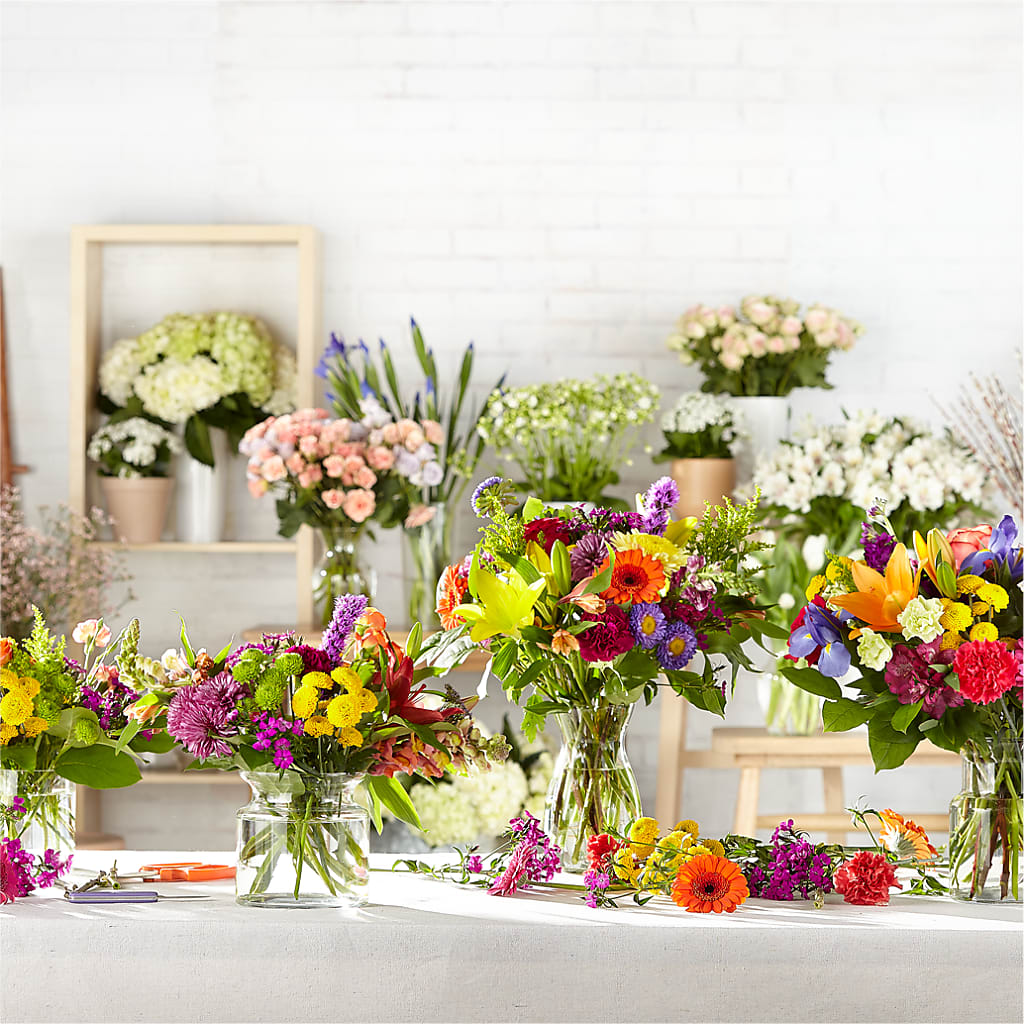 Bold & Bright – A Florist Original – SOUTHERN TRADITIONS FLORAL & GIFTS, Swainsboro GA