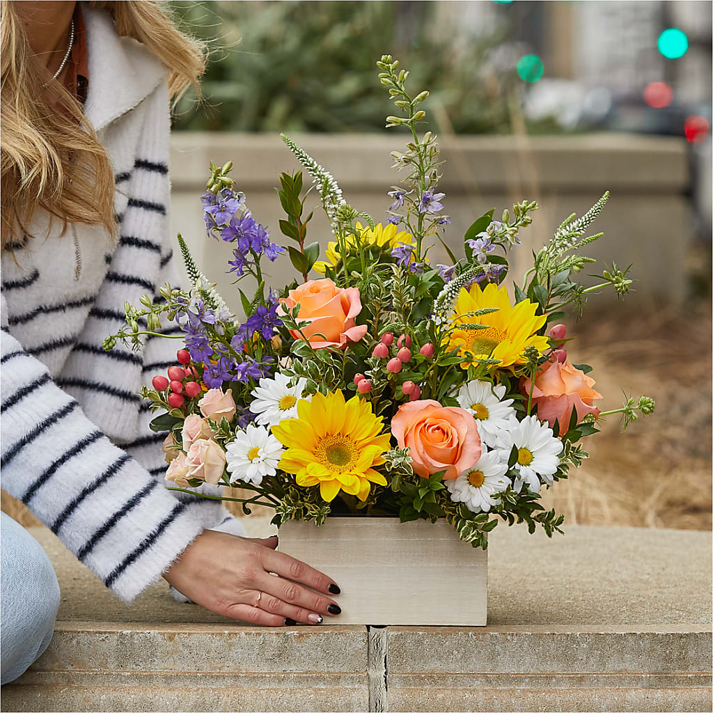 The Good Life Bouquet – SOUTHERN TRADITIONS FLORAL & GIFTS, Swainsboro GA