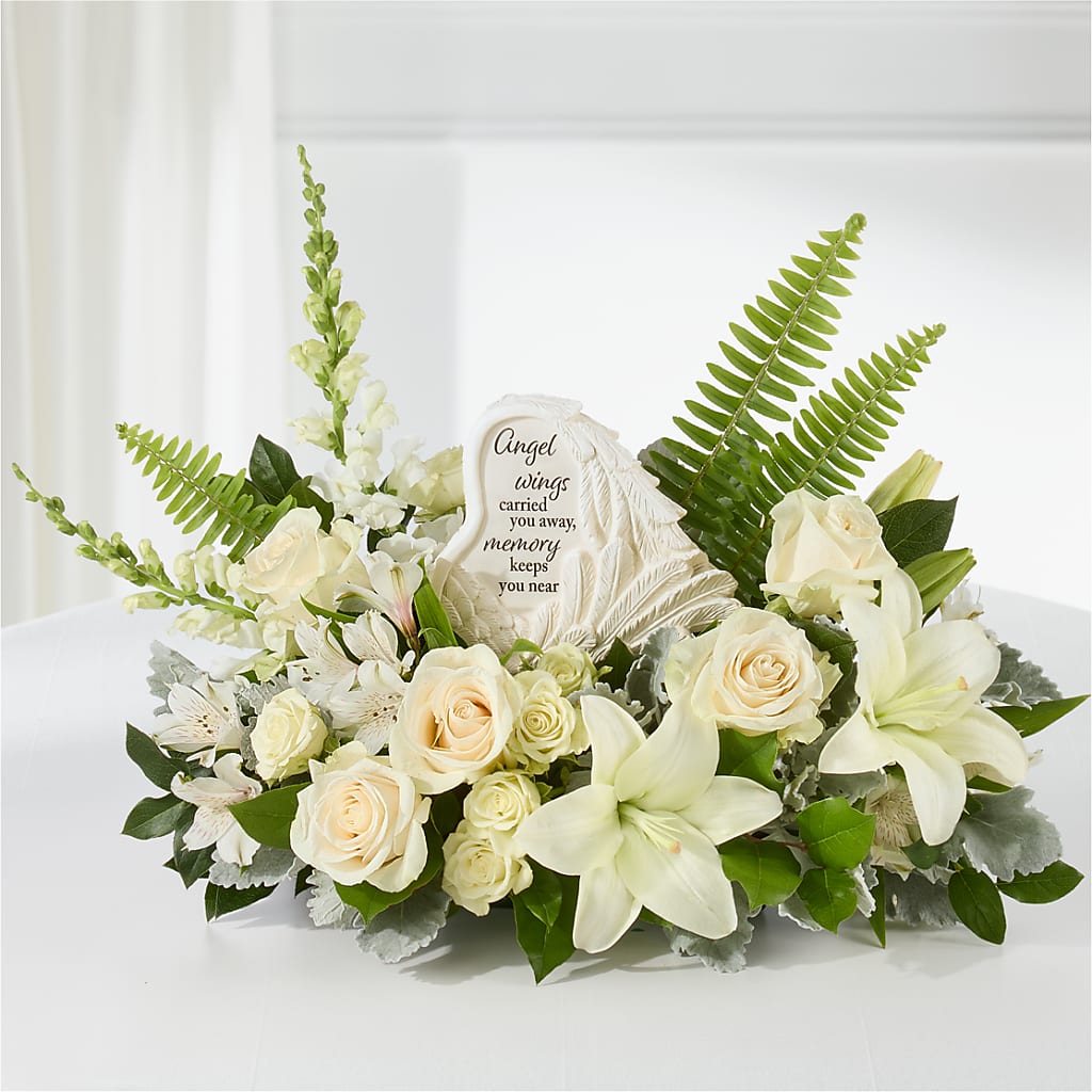 Holding You Close Arrangement – SOUTHERN TRADITIONS FLORAL & GIFTS, Swainsboro GA