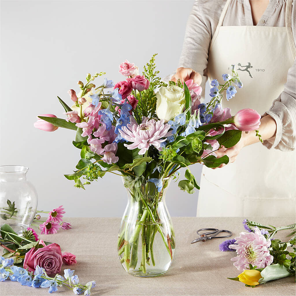 Pastel Tradition - A Florist Original – SOUTHERN TRADITIONS FLORAL & GIFTS, Swainsboro GA