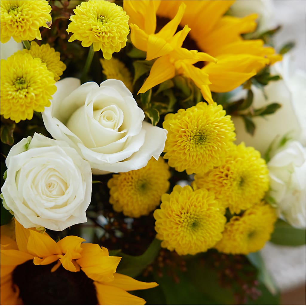 Luminous Morning Bouquet – SOUTHERN TRADITIONS FLORAL & GIFTS, Swainsboro GA