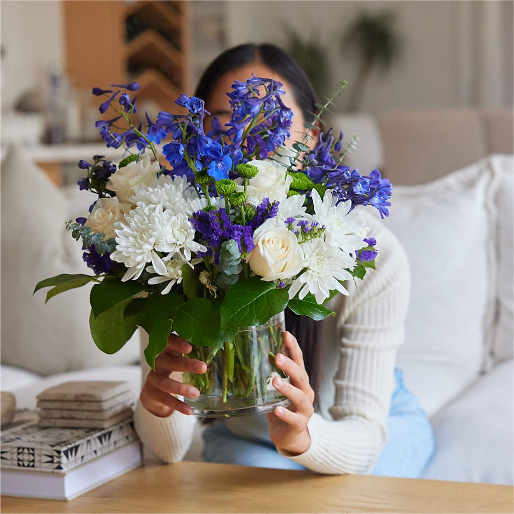 Cerulean Waves Bouquet – SOUTHERN TRADITIONS FLORAL & GIFTS, Swainsboro GA