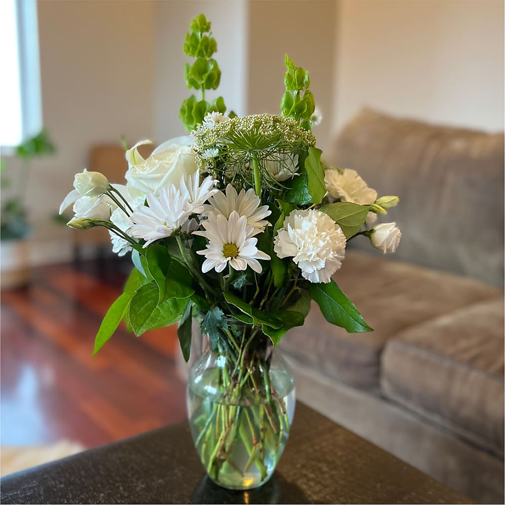 Classic Ivory – A Florist Original – SOUTHERN TRADITIONS FLORAL & GIFTS, Swainsboro GA