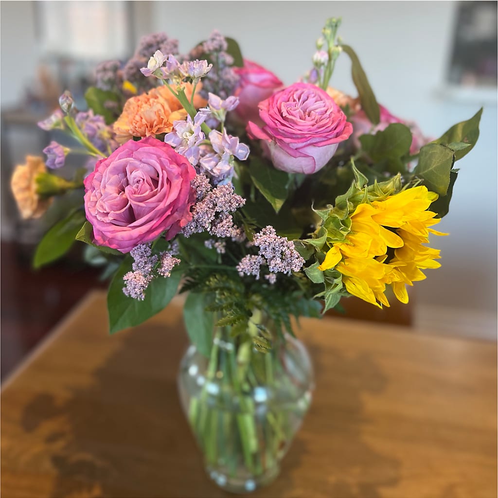 Yellow Brick Road Bouquet – SOUTHERN TRADITIONS FLORAL & GIFTS, Swainsboro GA