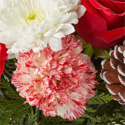 Candy Cane Lane Bouquet – SOUTHERN TRADITIONS FLORAL & GIFTS, Swainsboro GA