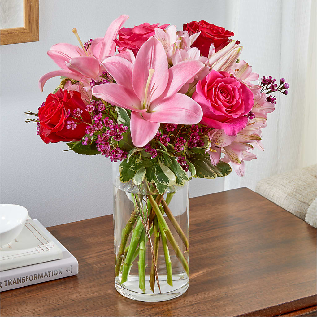 Lucky in Love Bouquet – SOUTHERN TRADITIONS FLORAL & GIFTS, Swainsboro GA