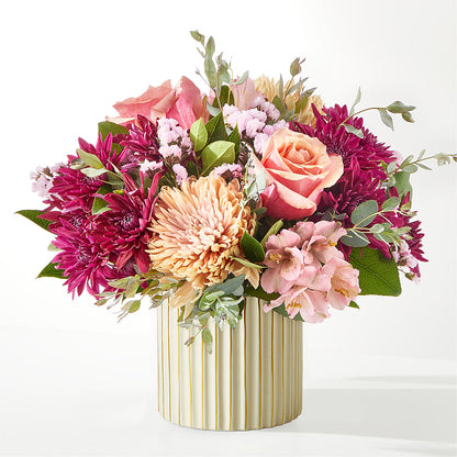 Berry Cobbler Bouquet with Ivory Vase – SOUTHERN TRADITIONS FLORAL & GIFTS, Swainsboro GA