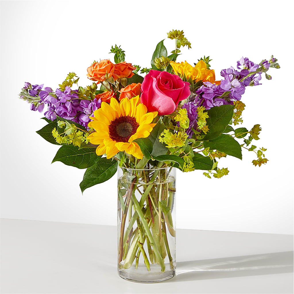 Vibrant Greetings Bouquet – SOUTHERN TRADITIONS FLORAL & GIFTS, Swainsboro GA