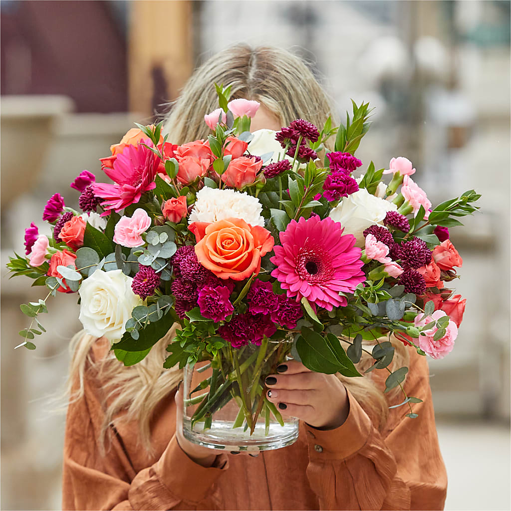 Smell the Roses Bouquet – SOUTHERN TRADITIONS FLORAL & GIFTS, Swainsboro GA