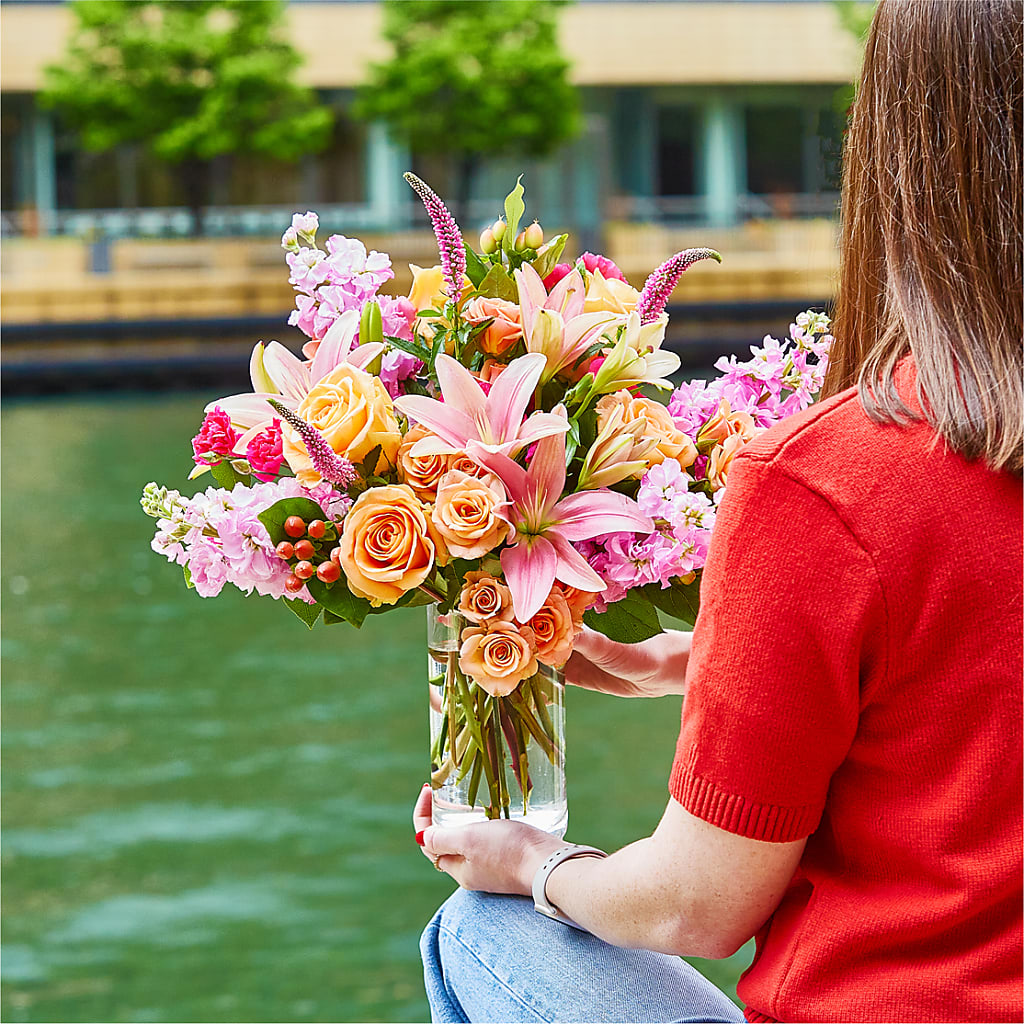 Bisous Bouquet – SOUTHERN TRADITIONS FLORAL & GIFTS, Swainsboro GA